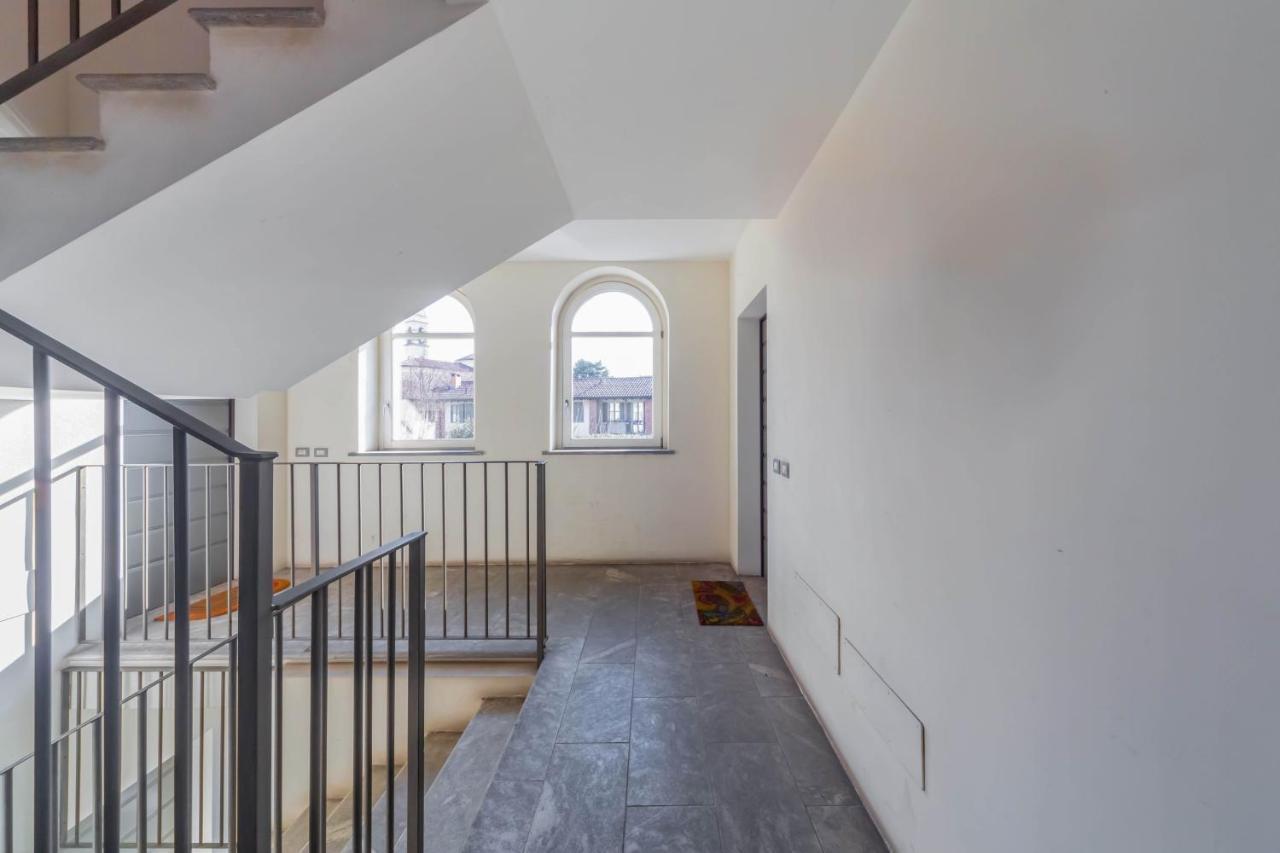 ミラノCozy Flat 500M From Affori Fn!アパートメント エクステリア 写真