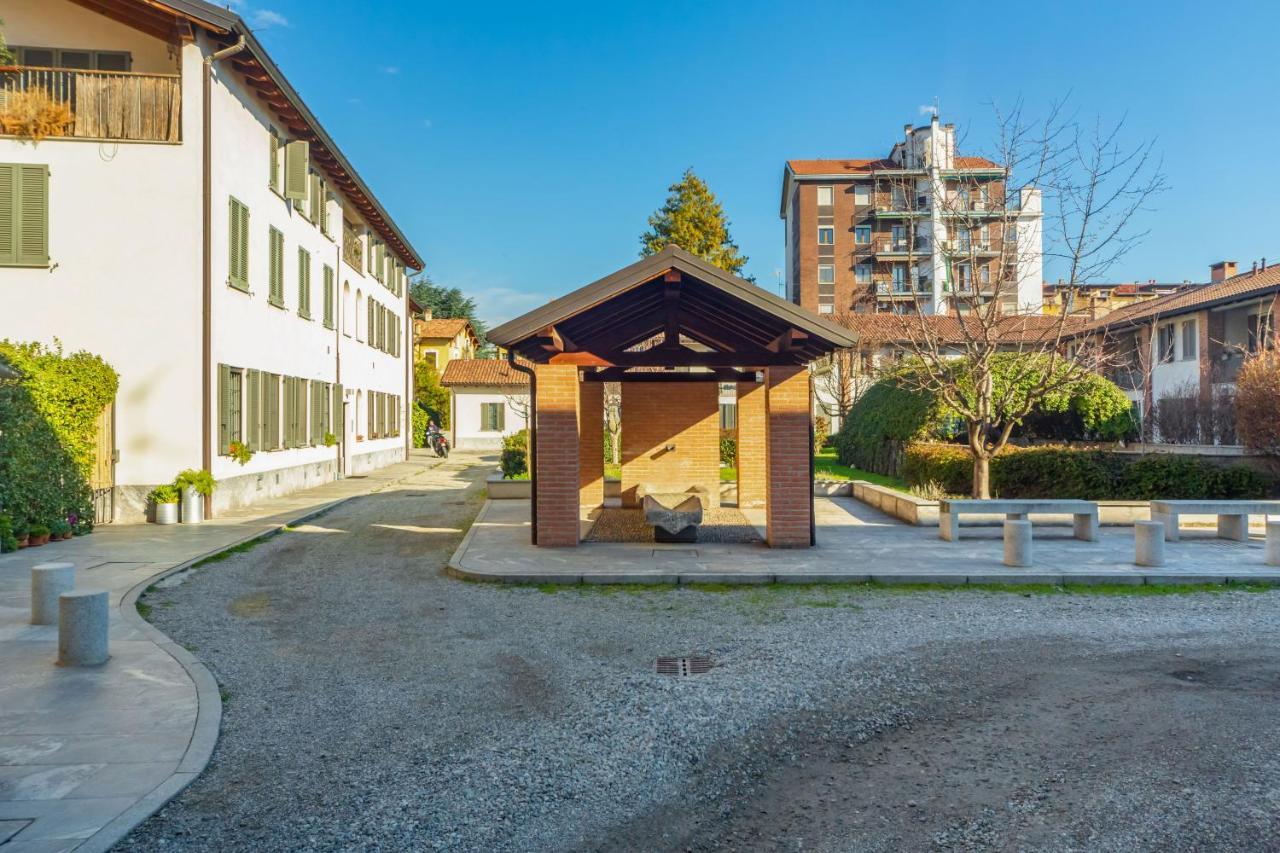 ミラノCozy Flat 500M From Affori Fn!アパートメント エクステリア 写真